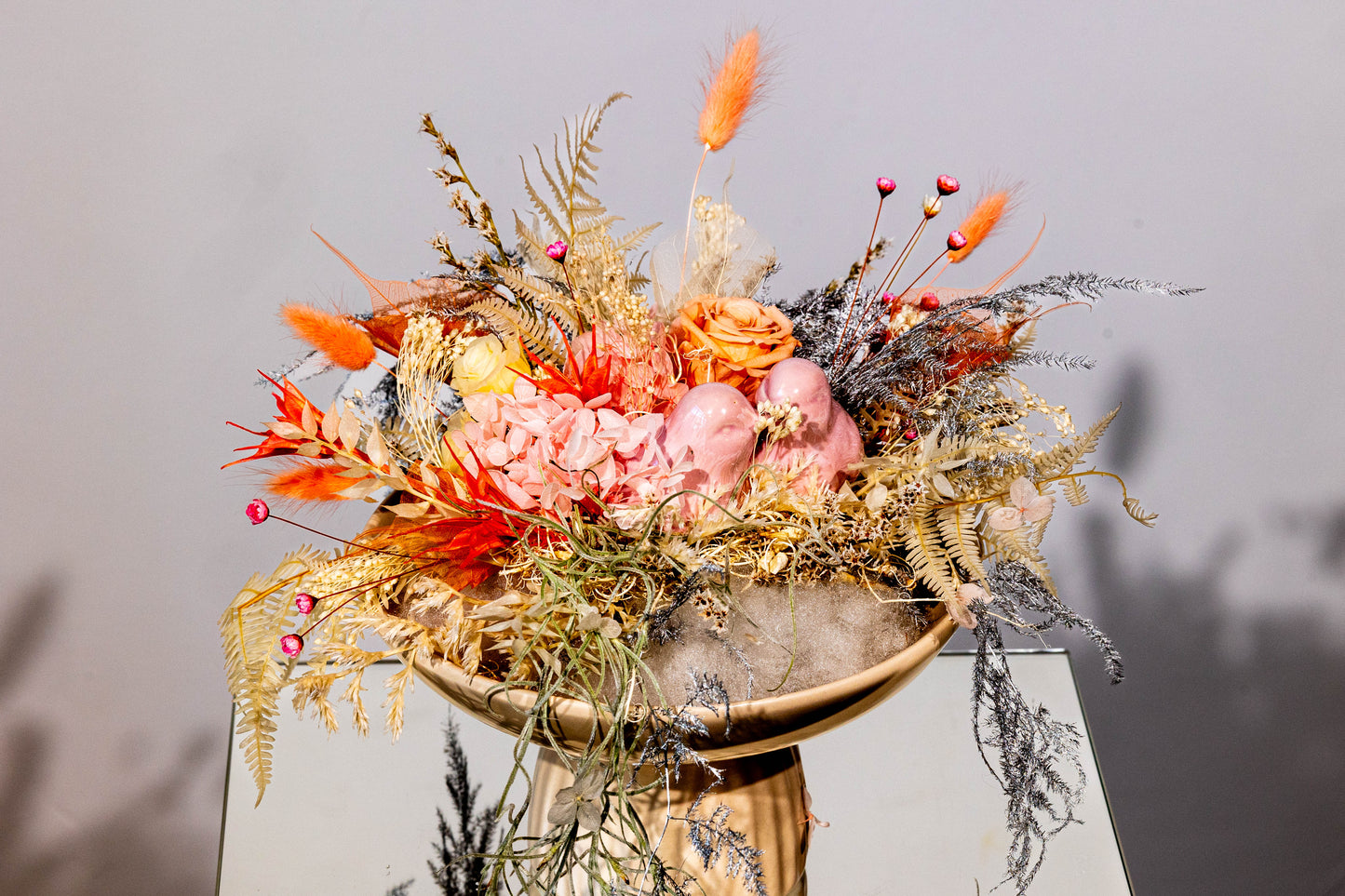 Aranjament „Vals Printre Petale”