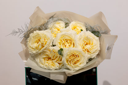 Buchet „Nebun de alb”