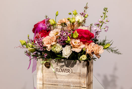 Aranjament „Poveste în Lemn și Culori”