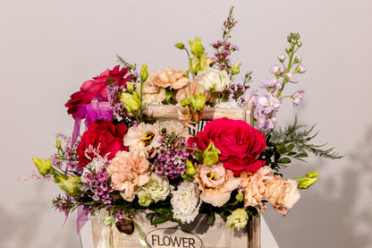 Aranjament „Poveste în Lemn și Culori”