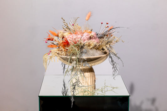 Aranjament „Vals Printre Petale”